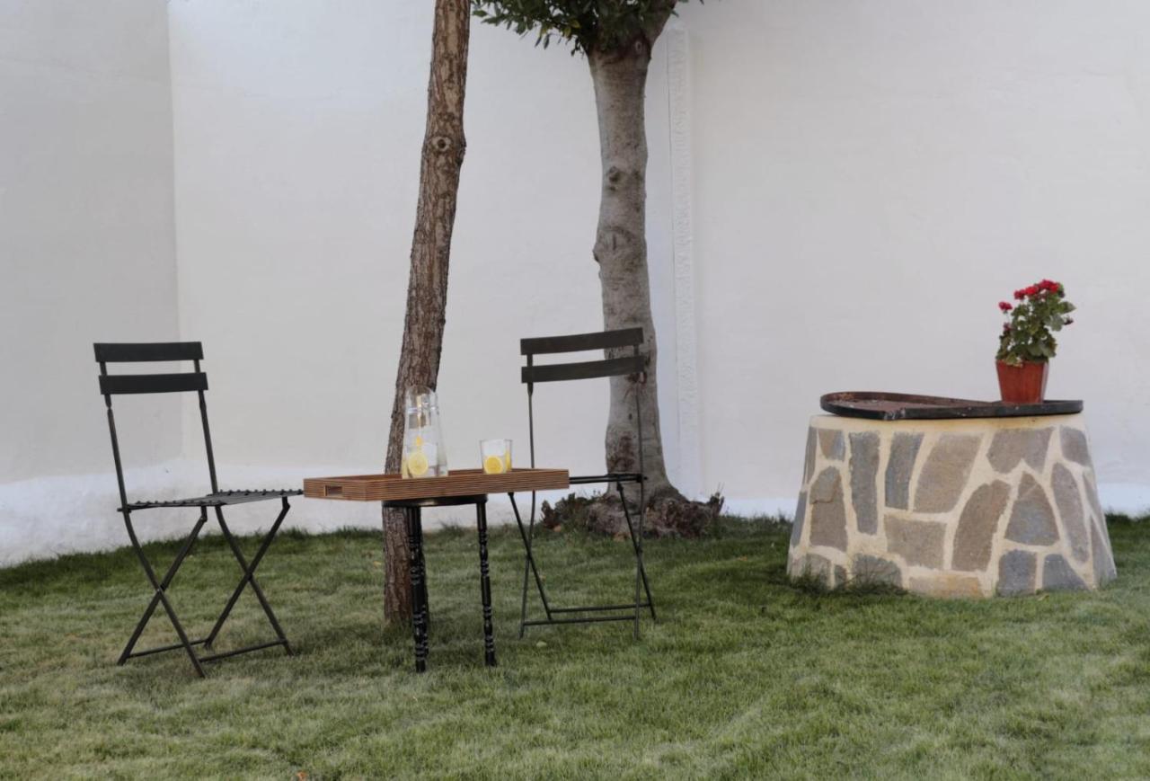 Casa Del Maestro *